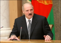 Лукашенко требует выполнения всех показателей 2012 года, особенно по ВВП