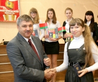 Юношам и девушкам Горецкого края, которые достигли возраста 14-16 лет, вручили главный в их жизни документ- паспорт!